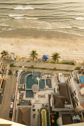 Imagem Apartamento com 4 Quartos à Venda, 190 m² em Meia Praia - Itapema Imagem Apartamento com 4 Quartos à Venda, 190 m² em Meia Praia - Itapema