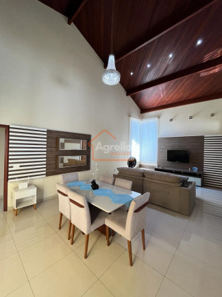 Imagem Casa com 3 Quartos à Venda, 310 m² em Santa Cruz - Mogi Guaçu Imagem Casa com 3 Quartos à Venda, 310 m² em Santa Cruz - Mogi Guaçu