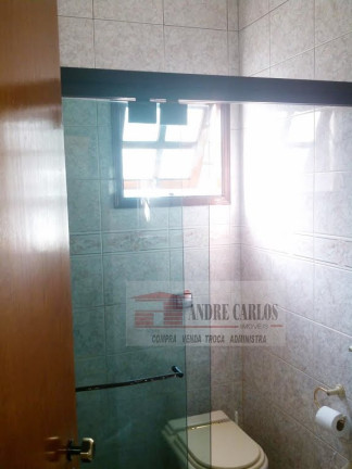 Imagem Sobrado com 3 Quartos à Venda, 240 m² em Vila Ayrosa - Osasco