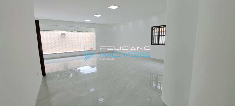 Imagem Casa com 3 Quartos à Venda, 194 m² em Canto Do Forte - Praia Grande