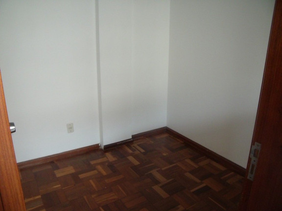 Imagem Apartamento com 3 Quartos à Venda, em Porto Alegre Imagem Apartamento com 3 Quartos à Venda, em Porto Alegre