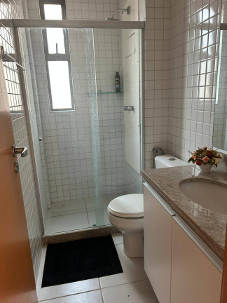 Imagem Casa de Condomínio com 4 Quartos à Venda, 226 m² Imagem Casa de Condomínio com 4 Quartos à Venda, 226 m²