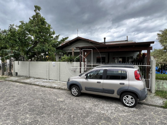 Imagem Casa com 3 Quartos à Venda, 96 m² em São João Do Rio Vermelho - Florianópolis Imagem Casa com 3 Quartos à Venda, 96 m² em São João Do Rio Vermelho - Florianópolis