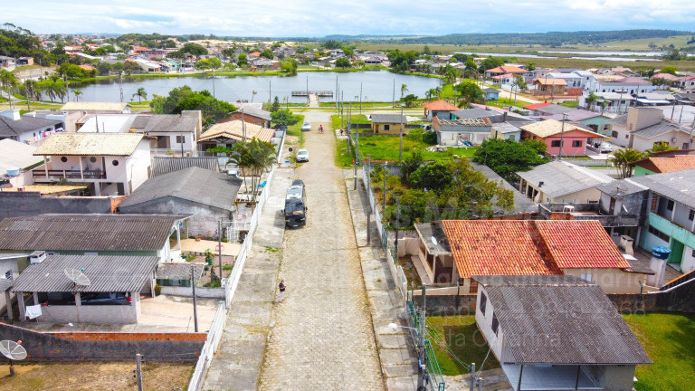 Imagem Casa com 13 Quartos à Venda, 510 m² em Centro - Balneário Rincão Imagem Casa com 13 Quartos à Venda, 510 m² em Centro - Balneário Rincão