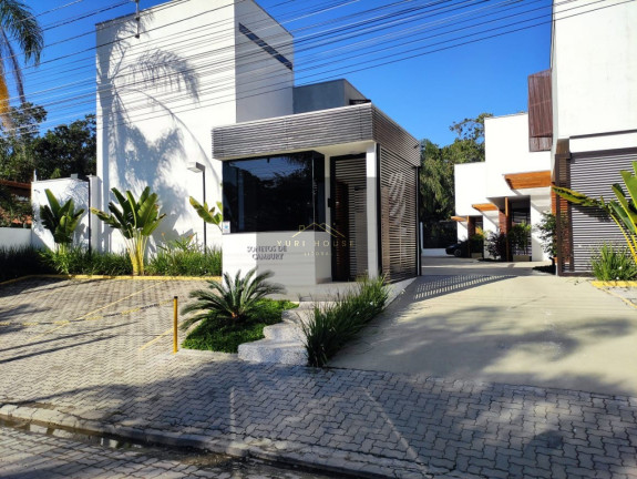 Casa com 3 Quartos à Venda, 207 m² em Camburi - São Sebastião