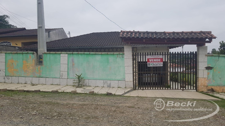 Casa com 3 Quartos à Venda, 177 m² em São Marcos - Joinville