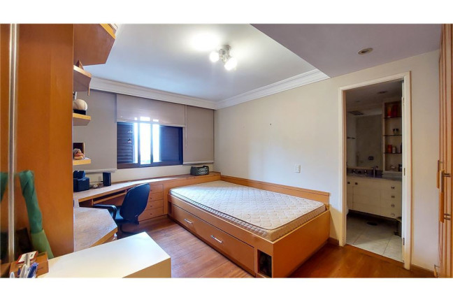 Imagem Imóvel com 4 Quartos à Venda,  em Sumaré - São Paulo