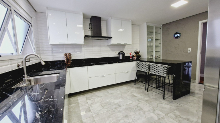 Imagem Apartamento com 3 Quartos à Venda, 239 m² em Vila Suzana - São Paulo Imagem Apartamento com 3 Quartos à Venda, 239 m² em Vila Suzana - São Paulo