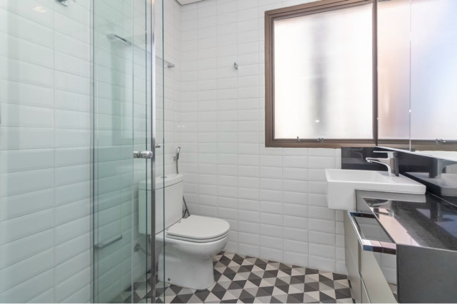 Imagem Imóvel com 3 Quartos à Venda, 134 m² em Moema - São Paulo Imagem Imóvel com 3 Quartos à Venda, 134 m² em Moema - São Paulo