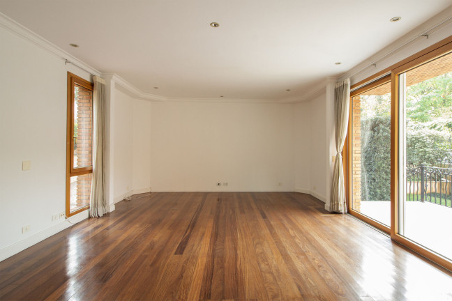 Imagem Casa de Condomínio com 4 Quartos para Alugar, 711 m² em Real Parque - São Paulo
