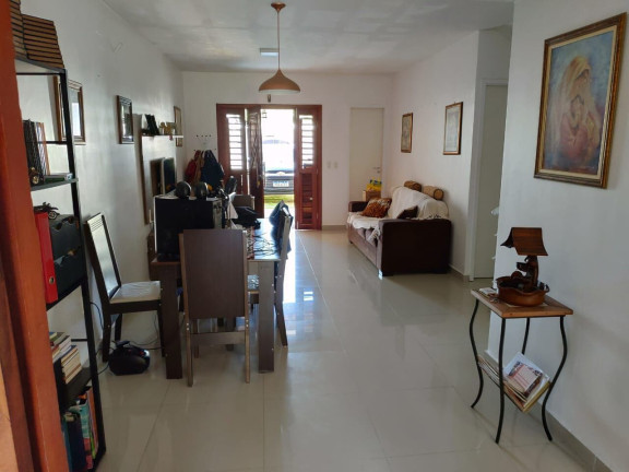 Imagem Casa com 3 Quartos à Venda, 180 m² em Centro - Eusébio Imagem Casa com 3 Quartos à Venda, 180 m² em Centro - Eusébio