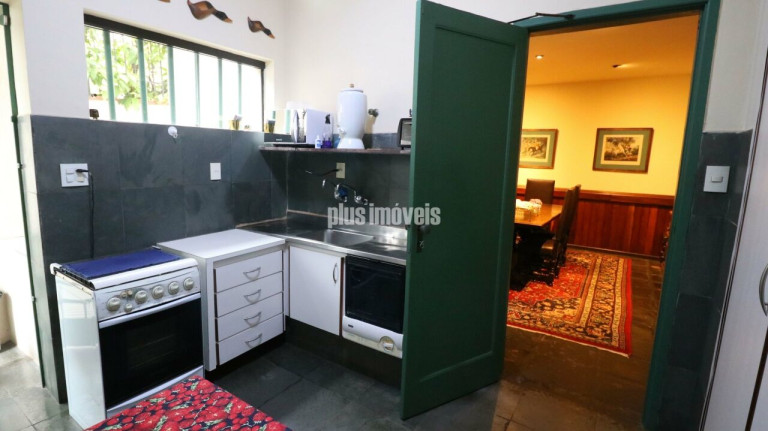 Imagem Casa com 3 Quartos à Venda, 300 m² em Pacaembu - São Paulo