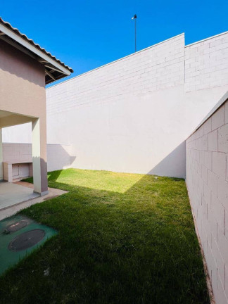 Imagem Casa de Condomínio com 2 Quartos à Venda, 60 m² em Petrópolis - Várzea Grande