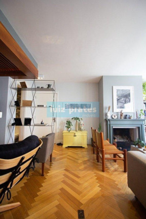 Imagem Apartamento com 3 Quartos à Venda, 129 m² em Menino Deus - Porto Alegre