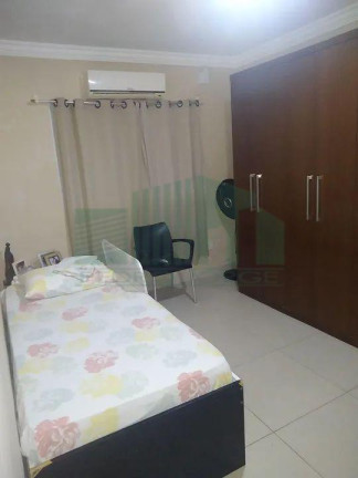 Imagem Casa com 3 Quartos à Venda, 95 m² em Cordeiro - Recife Imagem Casa com 3 Quartos à Venda, 95 m² em Cordeiro - Recife