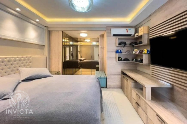 Imagem Apartamento com 3 Quartos à Venda, 200 m² em Centro - Balneário Camboriú Imagem Apartamento com 3 Quartos à Venda, 200 m² em Centro - Balneário Camboriú