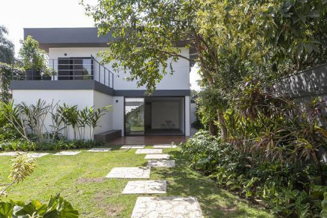 Imagem Casa com 5 Quartos à Venda, 410 m² em Alto De Pinheiros - São Paulo