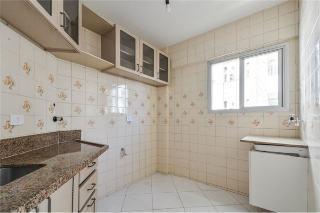 Imagem Imóvel com 1 Quarto à Venda, em Moema - São Paulo Imagem Imóvel com 1 Quarto à Venda, em Moema - São Paulo