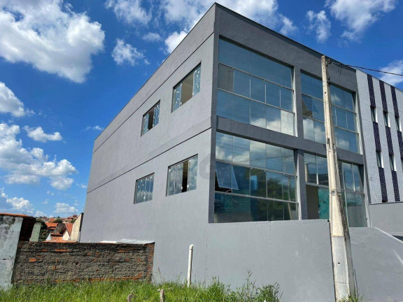 Galpão à Venda ou Locação, 690 m² em Jardim Leocádia - Sorocaba