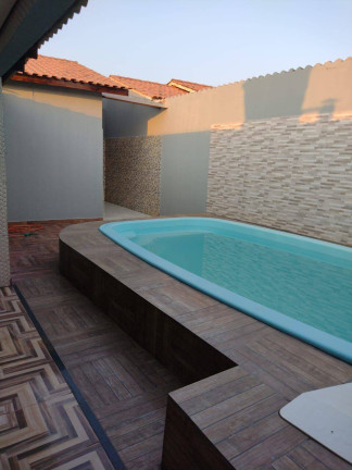 Imagem Casa com 2 Quartos à Venda, 200 m² em Cuiabá