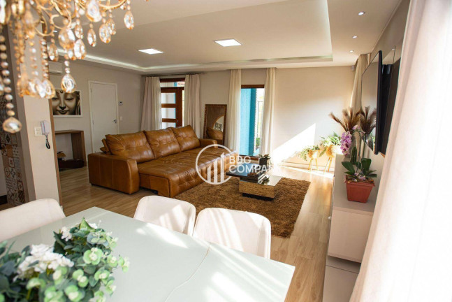 Imagem Casa com 3 Quartos à Venda, 255 m² em Alto Da Glória 2 - Irati Imagem Casa com 3 Quartos à Venda, 255 m² em Alto Da Glória 2 - Irati