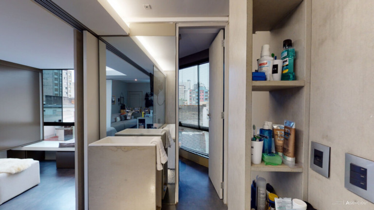 Imagem Imóvel com 1 Quarto à Venda, 46 m² em Centro Histórico - Porto Alegre Imagem Imóvel com 1 Quarto à Venda, 46 m² em Centro Histórico - Porto Alegre