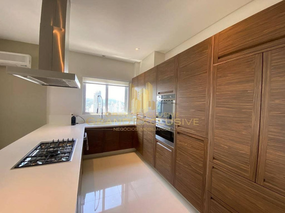 Imagem Apartamento com 3 Quartos à Venda, 152 m² em Centro - Balneário Camboriú Imagem Apartamento com 3 Quartos à Venda, 152 m² em Centro - Balneário Camboriú