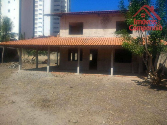Terreno à Venda, 990 m² em Engenheiro Luciano Cavalcante - Fortaleza