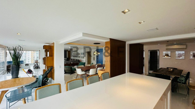 Apartamento com 3 Quartos à Venda, 370 m² em Campo Belo - São Paulo