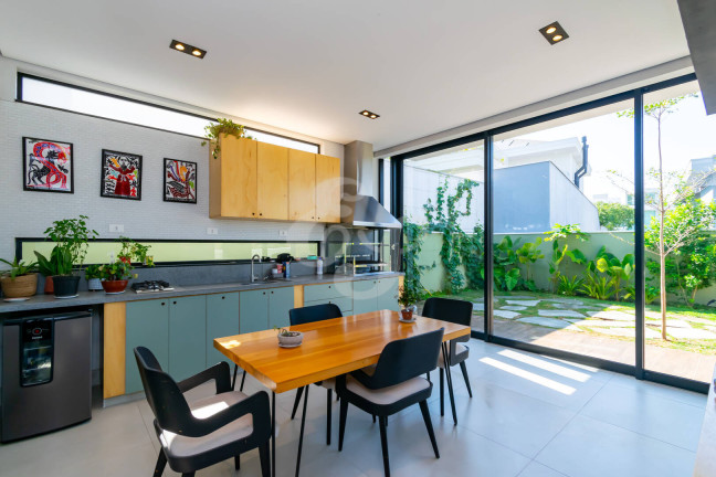 Imagem Casa de Condomínio com 3 Quartos à Venda, 260 m² em Cidade Tamboré - Santana De Parnaíba Imagem Casa de Condomínio com 3 Quartos à Venda, 260 m² em Cidade Tamboré - Santana De Parnaíba