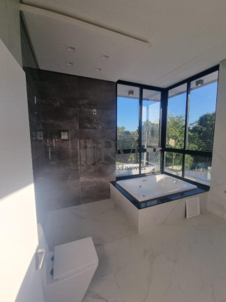 Imagem Imóvel com 3 Quartos à Venda, 312 m² em Pedra Branca - Palhoça