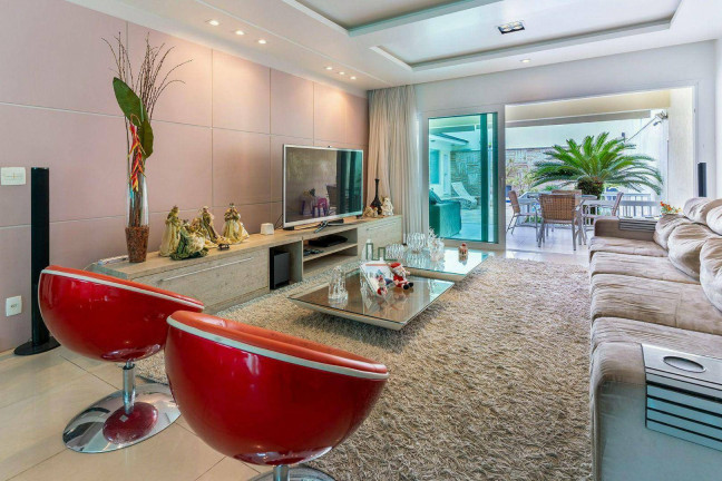 Casa com 3 Quartos à Venda, 350 m² em Camboinhas - Niterói