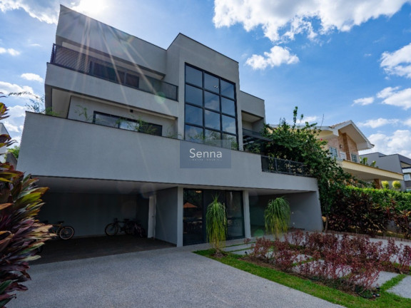 Casa com 5 Quartos à Venda,  em Medeiros - Jundiaí
