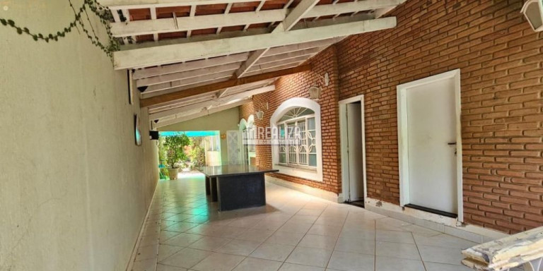 Imagem Casa com 4 Quartos à Venda, 1.093 m² em Estados Unidos - Uberaba Imagem Casa com 4 Quartos à Venda, 1.093 m² em Estados Unidos - Uberaba