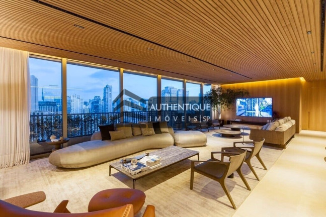 Apartamento com 3 Quartos à Venda, 244 m² em Itaim Bibi - São Paulo
