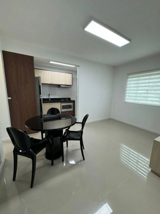 Imagem Apartamento com 2 Quartos à Venda, 58 m² em Monte Alegre - Camboriú