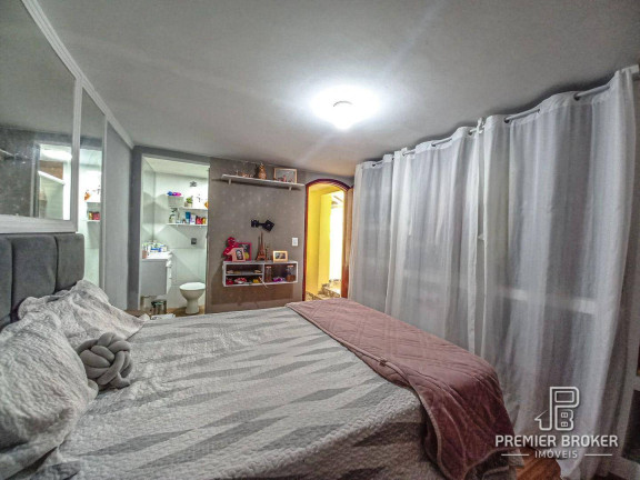 Imagem Casa com 6 Quartos à Venda, 193 m² em Várzea - Teresópolis Imagem Casa com 6 Quartos à Venda, 193 m² em Várzea - Teresópolis