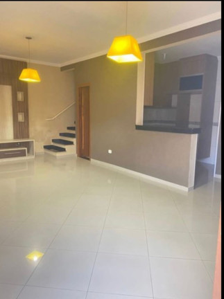 Imagem Casa à Venda, em Vila Albina - Taubaté Imagem Casa à Venda, em Vila Albina - Taubaté