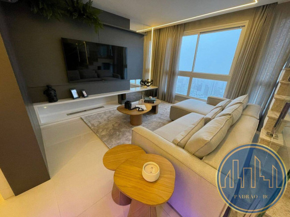 Imagem Apartamento com 3 Quartos à Venda, 240 m² em Centro - Balneário Camboriú Imagem Apartamento com 3 Quartos à Venda, 240 m² em Centro - Balneário Camboriú