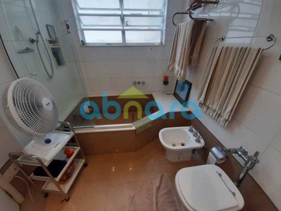 Imagem Apartamento com 3 Quartos à Venda, 195 m² em Copacabana - Rio De Janeiro