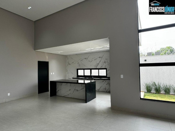 Imagem Casa com 3 Quartos à Venda, 382 m² em Setor Dos Funcionários - Goiânia