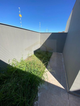 Imagem Imóvel com 3 Quartos à Venda, 70 m² em Jardim Padovani - Londrina