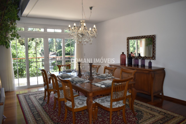 Imagem Imóvel com 4 Quartos à Venda, 492 m² em Região De Capivari - Campos Do Jordão Imagem Imóvel com 4 Quartos à Venda, 492 m² em Região De Capivari - Campos Do Jordão