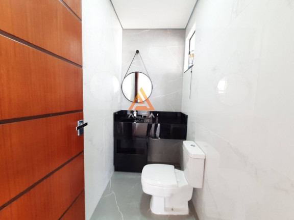 Imagem Casa com 3 Quartos à Venda, 205 m²