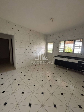 Sobrado com 4 Quartos à Venda,  em Jardim Das Flores - Santa Branca