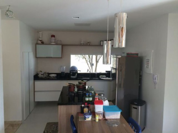 Imagem Casa com 5 Quartos à Venda, 220 m² em Estrada Do  Coco - Camaçari