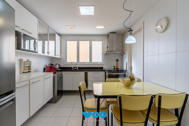Imagem Imóvel com 3 Quartos à Venda, 141 m² em Jardim Europa - Porto Alegre