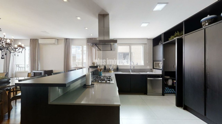 Apartamento com 3 Quartos à Venda, 261 m² em Itaim Bibi - São Paulo