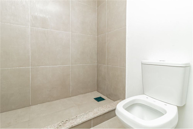 Imagem Imóvel com 2 Quartos à Venda, em Passo Da Areia - Porto Alegre Imagem Imóvel com 2 Quartos à Venda, em Passo Da Areia - Porto Alegre