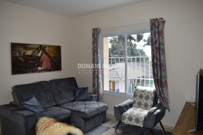 Imagem Imóvel com 2 Quartos à Venda, 55 m² em Região Da Abernéssia - Campos Do Jordão